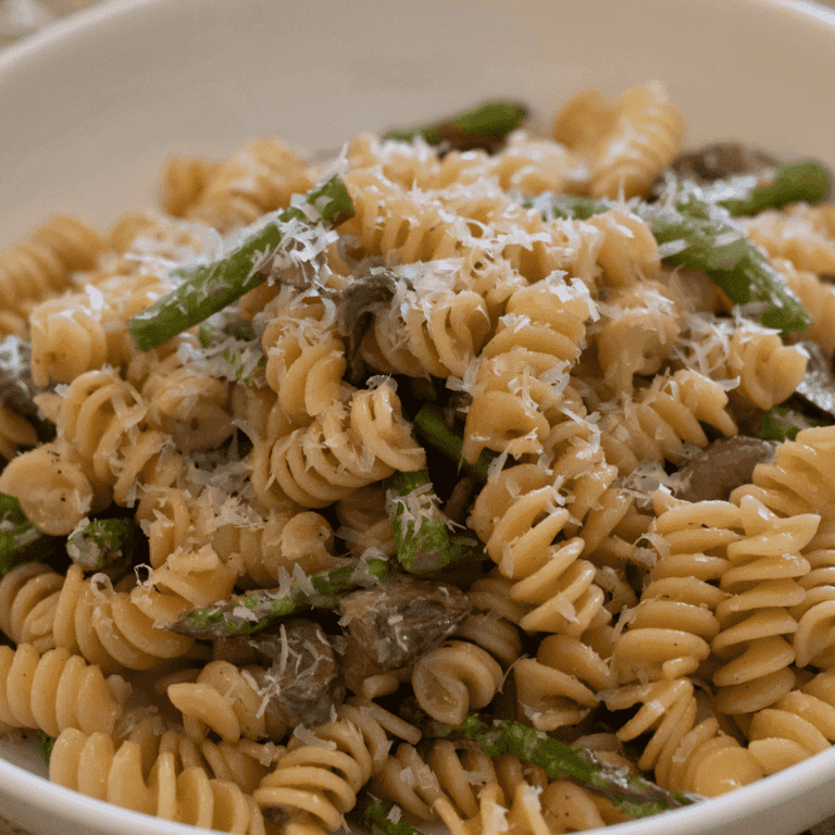 Creamy Mushroom and Asparagus Pasta