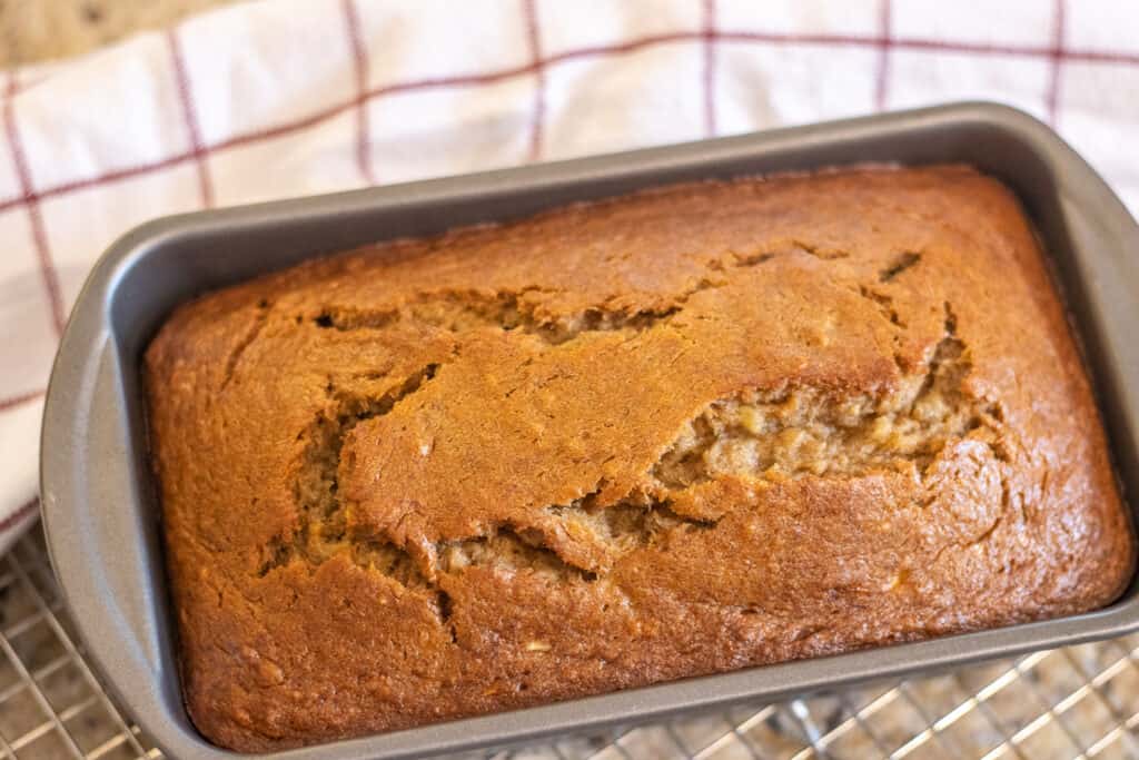 Easy Homemade Banana Bread - This Home Kitchen