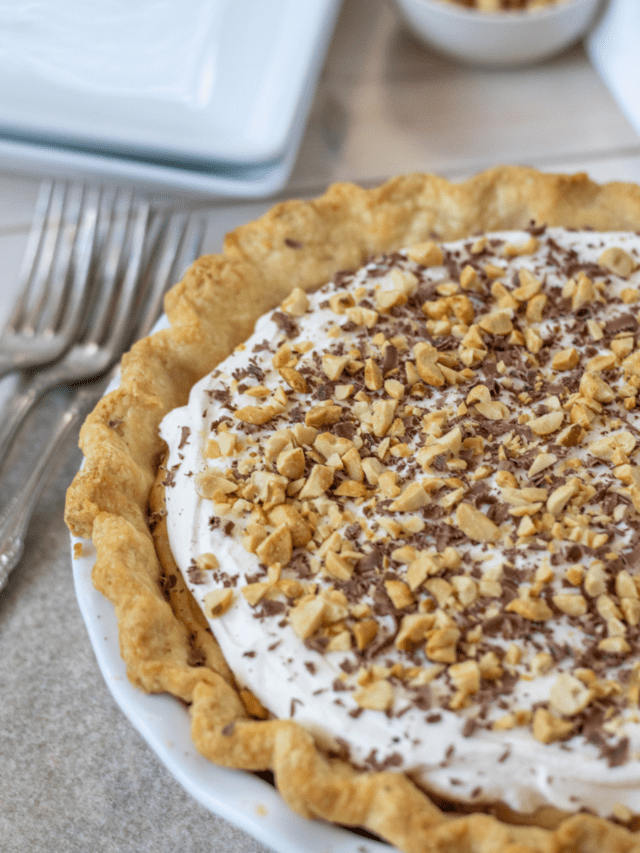 Old Fashioned Peanut Butter and Chocolate Pie