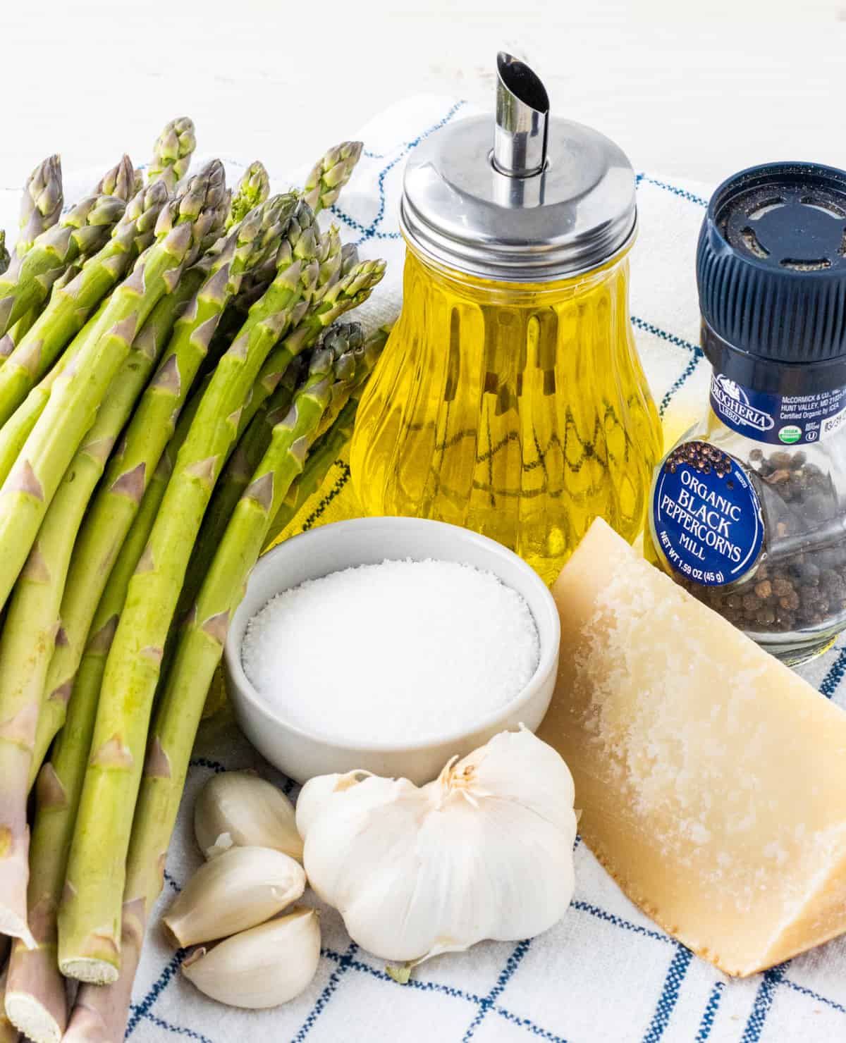 Ingredients for garlic parmesan asparagus.
